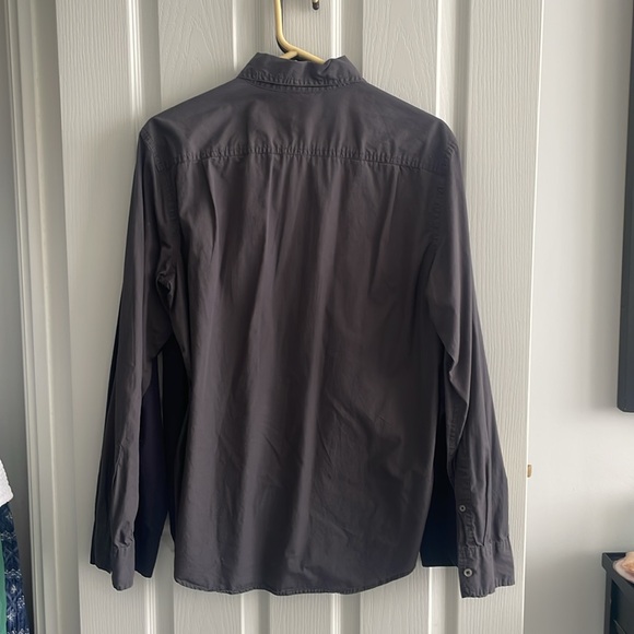 2 Dress Shirts - Picture 5 of 6